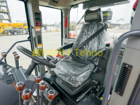 Автогрейдер XCMG GR2153A 